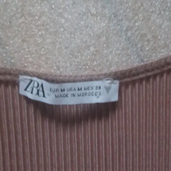 ZARA  Dark Champagne / Bronze Gold Pleated Blouse, M - Picture 5 of 8